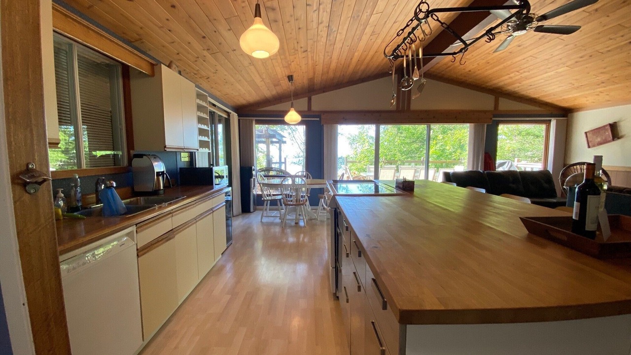 Photo of Kitchen in Hillside Beach