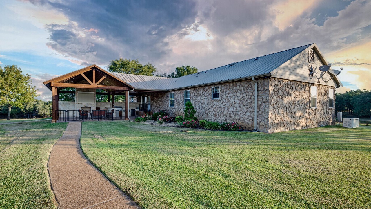 Photo of Outdoor in Navarro County