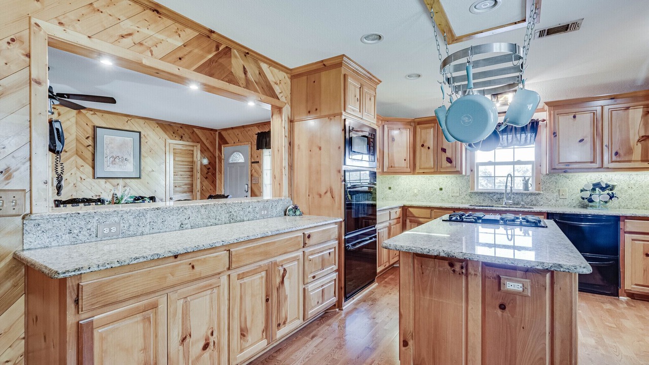 Photo of Kitchen in Navarro County