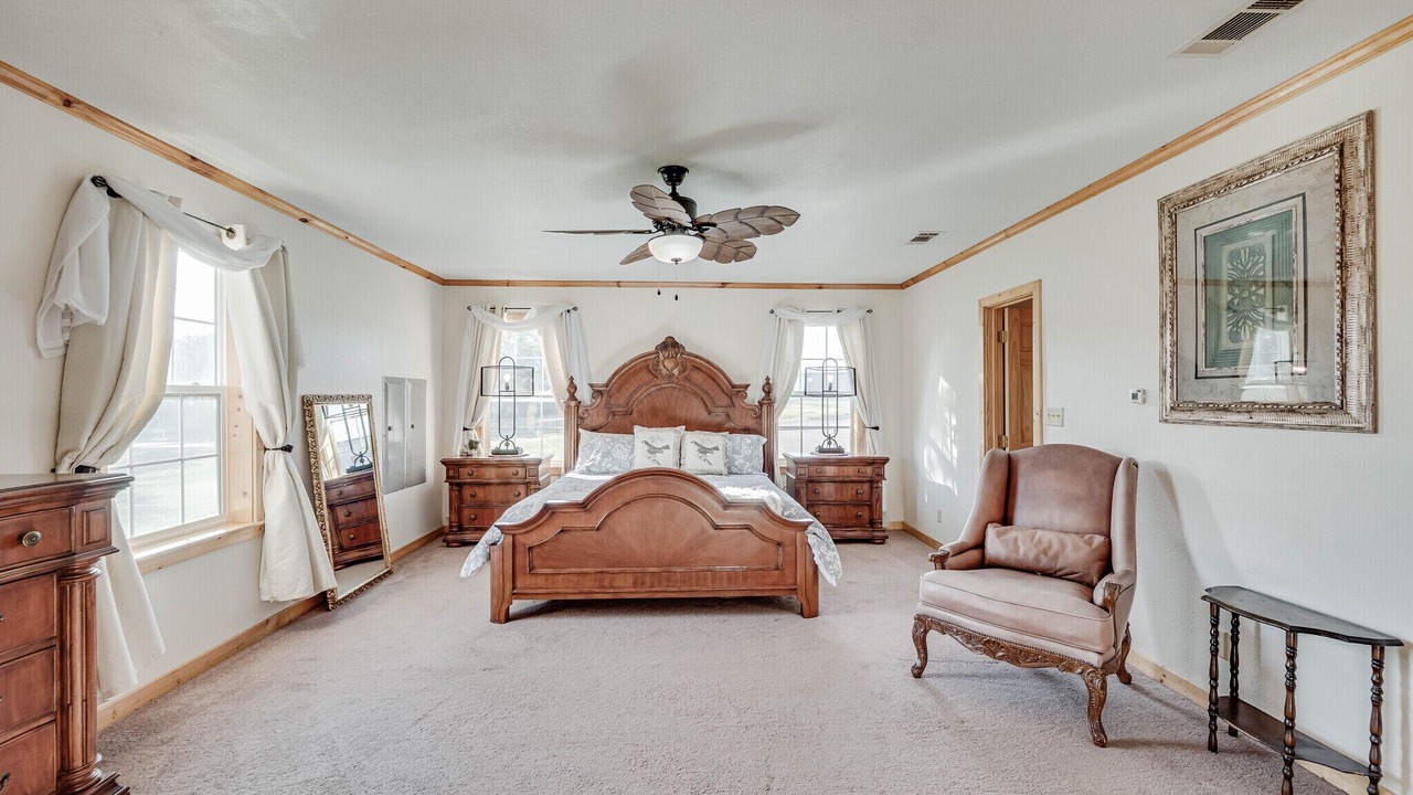 Photo of Bedroom in Navarro County