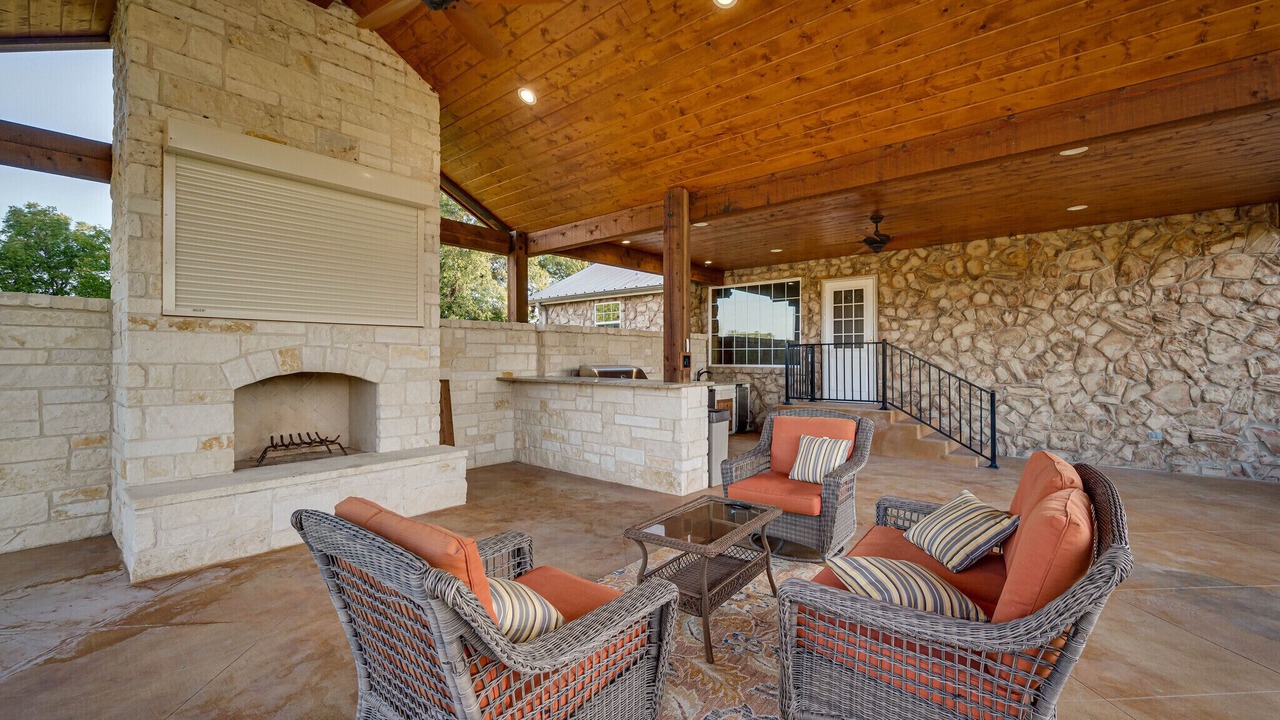 Photo of Patio Balcony in Navarro County