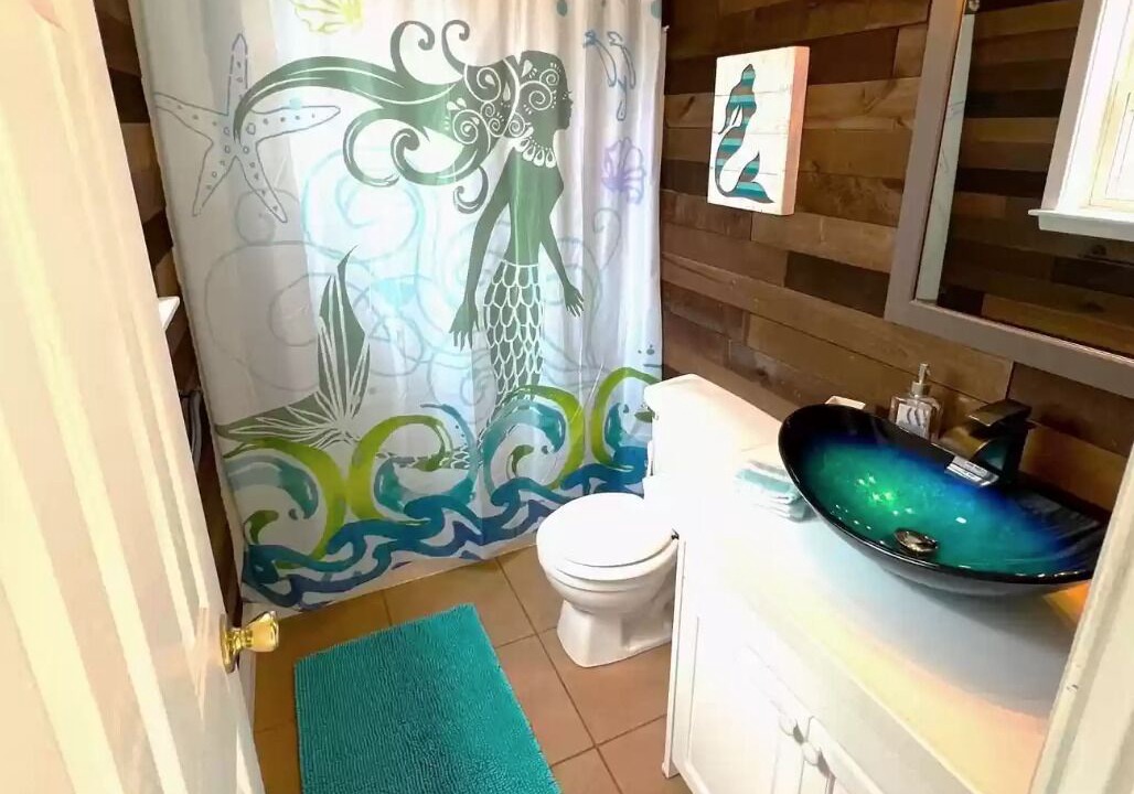 Photo of Bathroom in Colington
