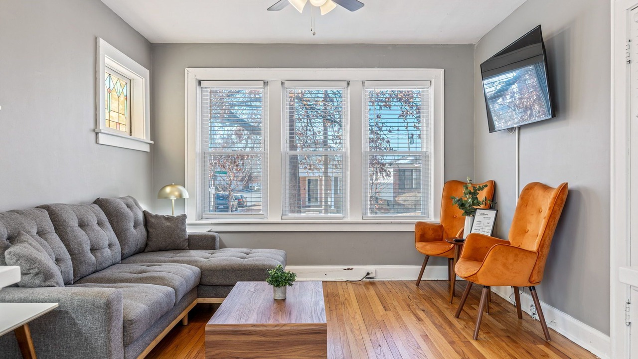 Photo of Livingroom in St. Louis