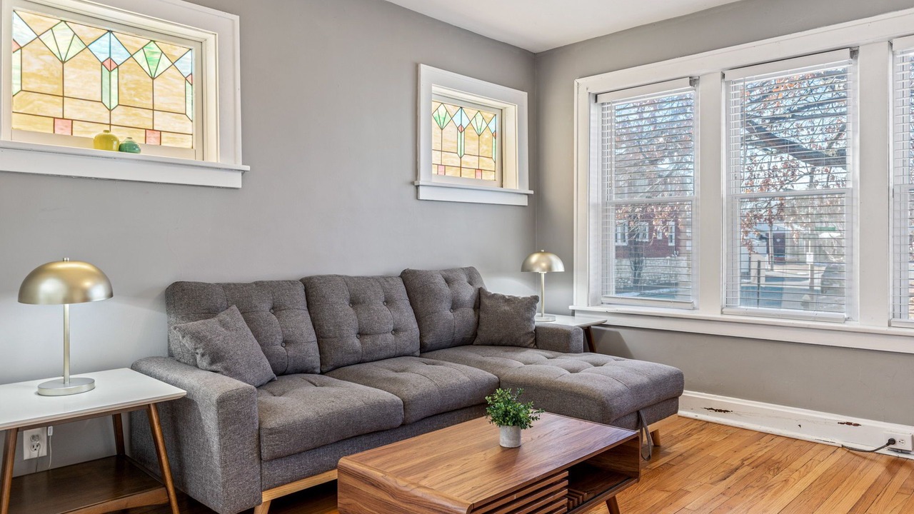 Photo of Livingroom in St. Louis