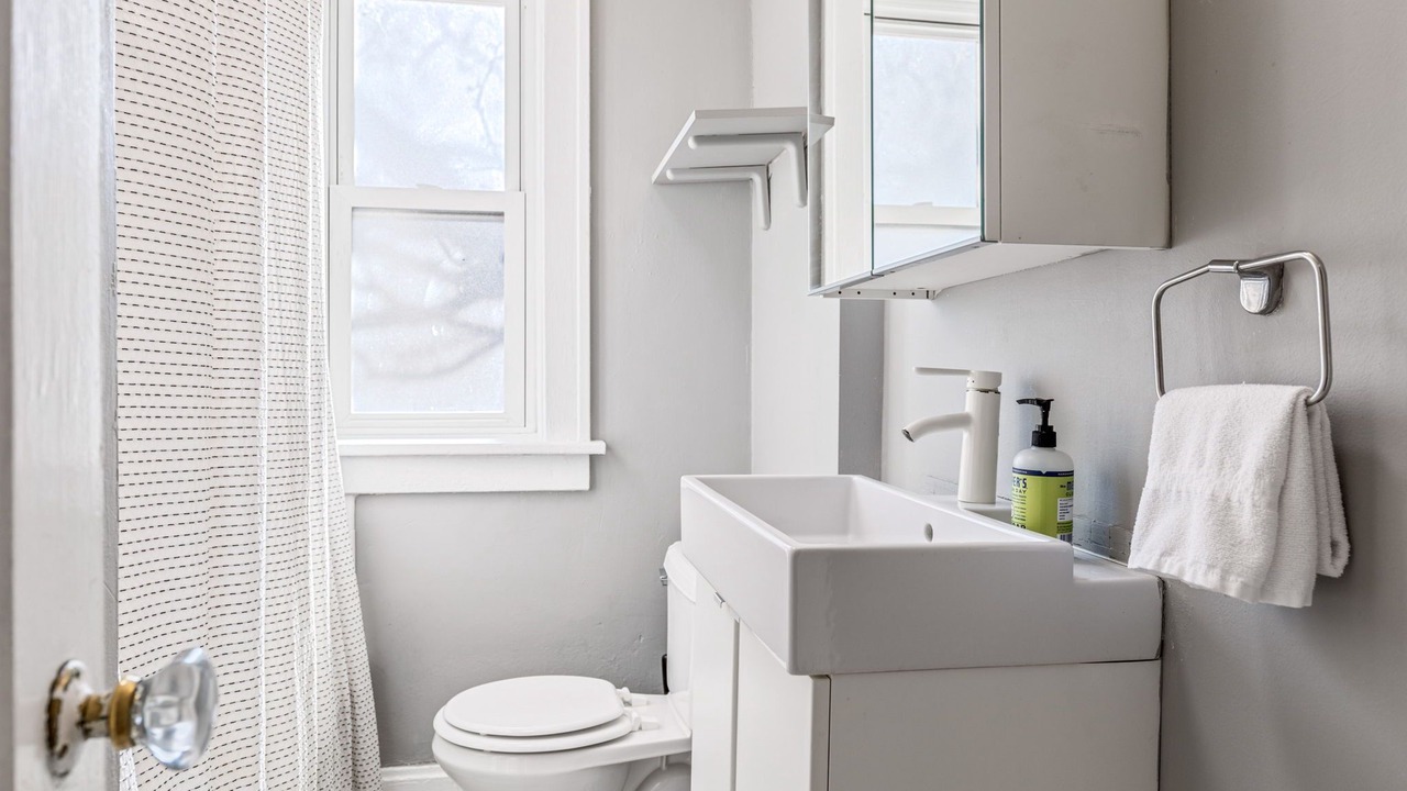 Photo of Bathroom in St. Louis