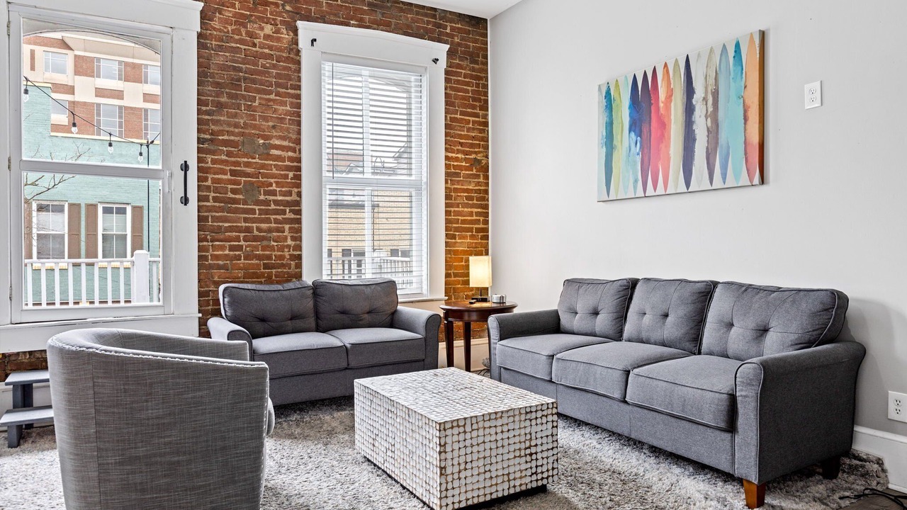 Photo of Livingroom in St. Charles