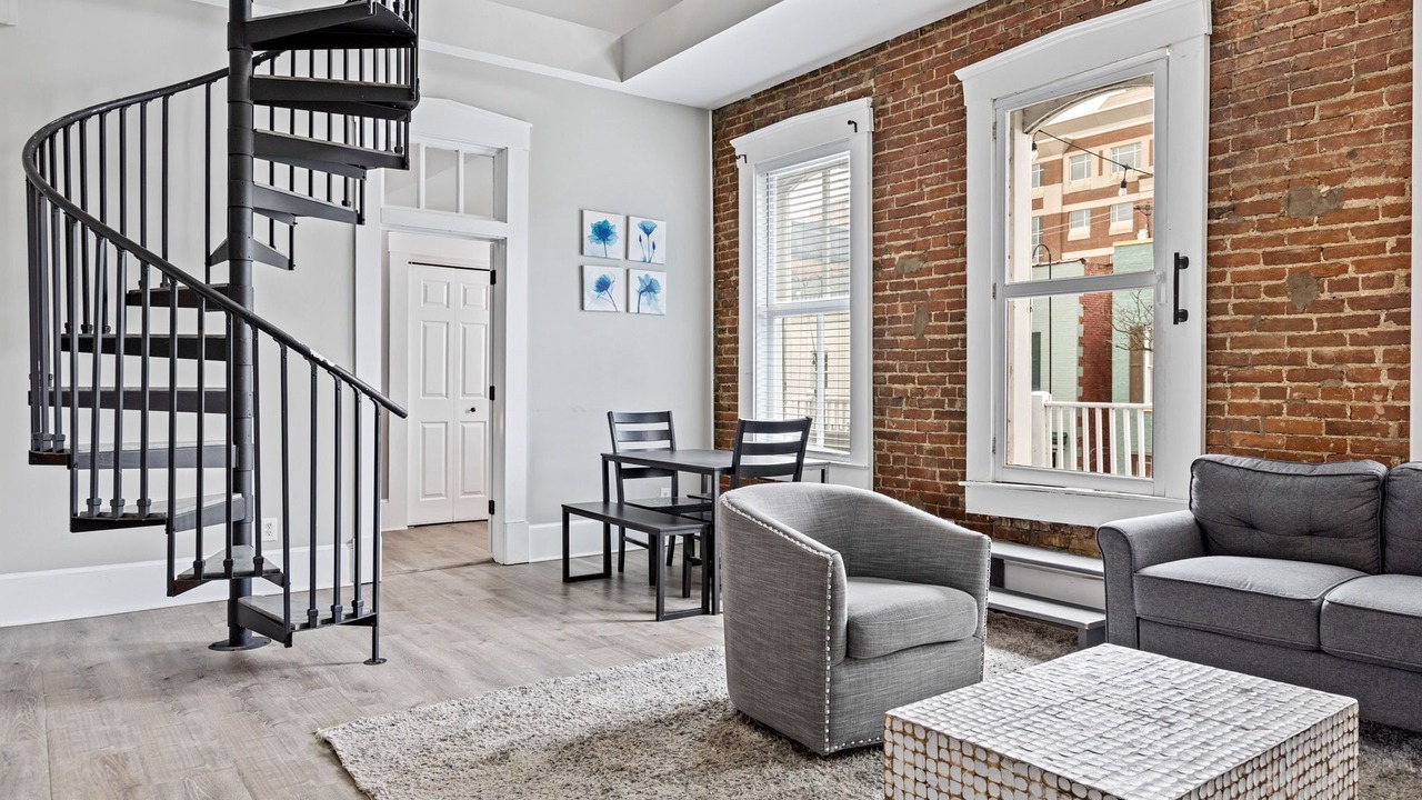 Photo of Livingroom in St. Charles