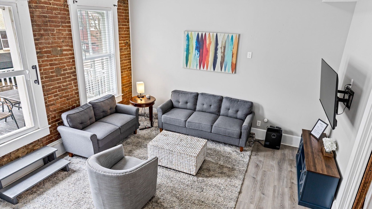 Photo of Livingroom in St. Charles
