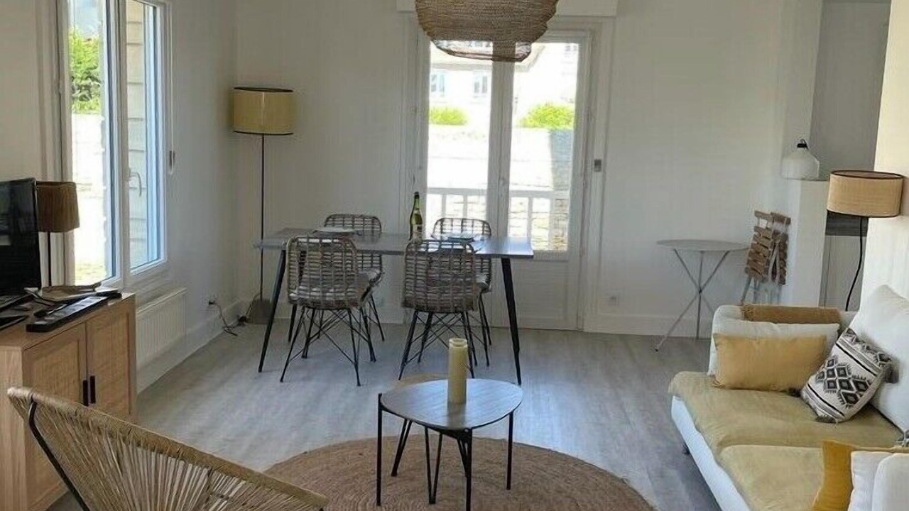 Photo of Livingroom in Saint-Regnobert-de-la-Cote-de-Nacre