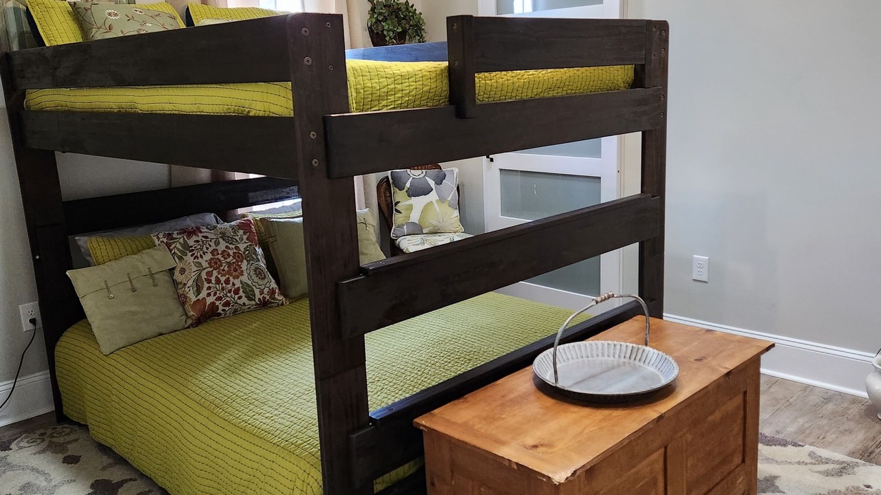 Photo of Bedroom in Clay