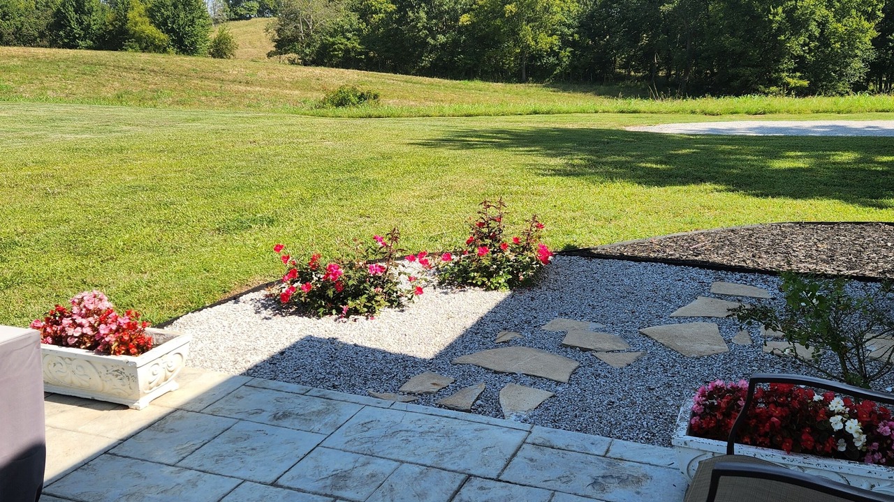 Photo of Outdoor in Clay