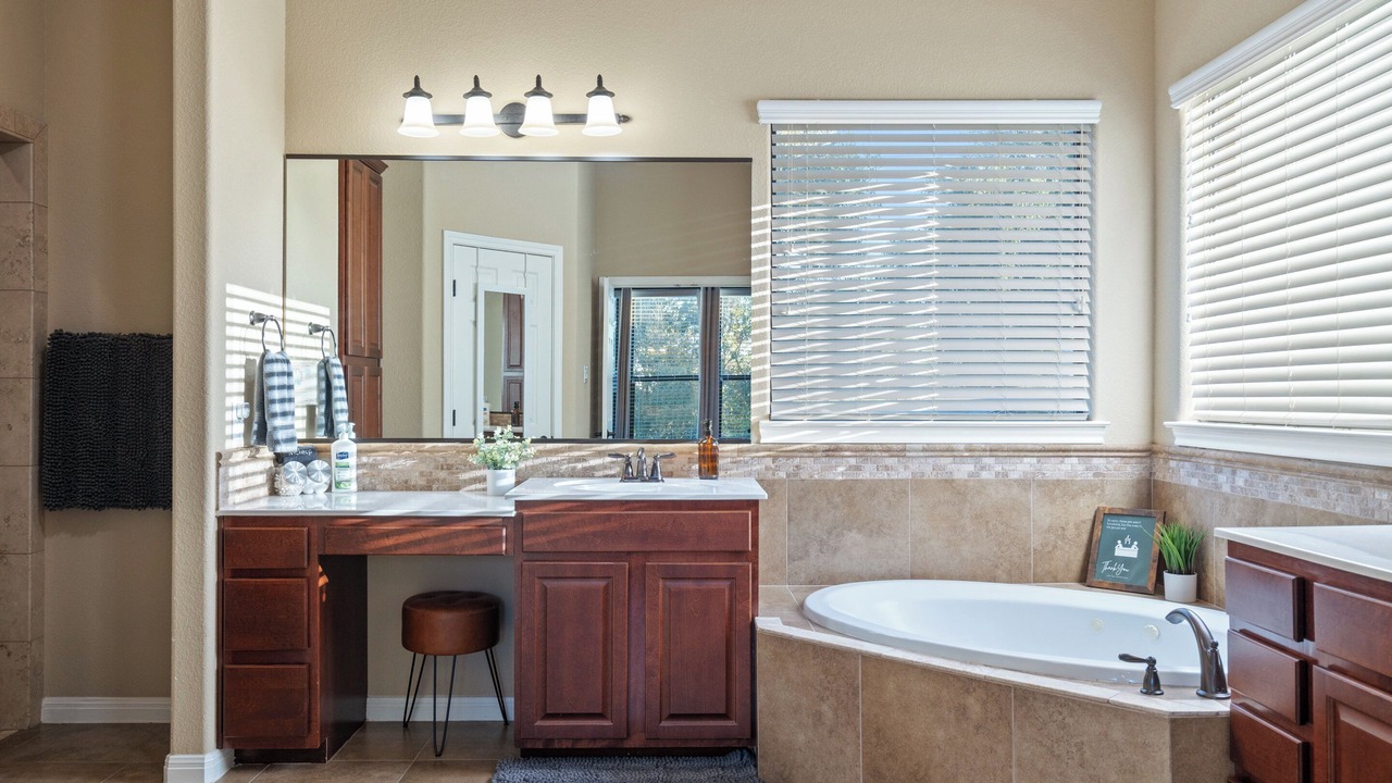 Photo of Bathroom in Highland Lake Estates
