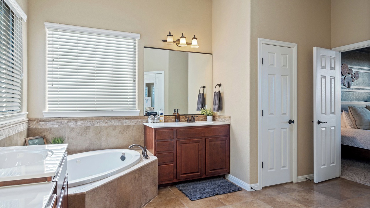 Photo of Bathroom in Highland Lake Estates