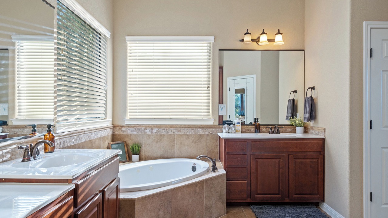Photo of Bathroom in Highland Lake Estates