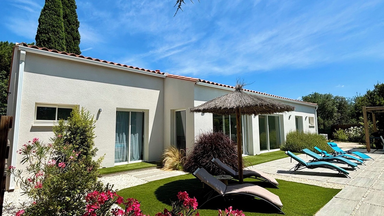 Photo of Patio Balcony in Montesquieu-des-Alberes