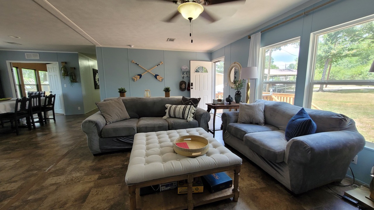 Photo of Livingroom in Huntsville