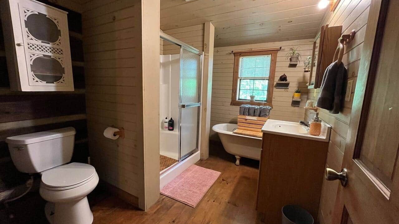 Photo of Bathroom in Chatsworth