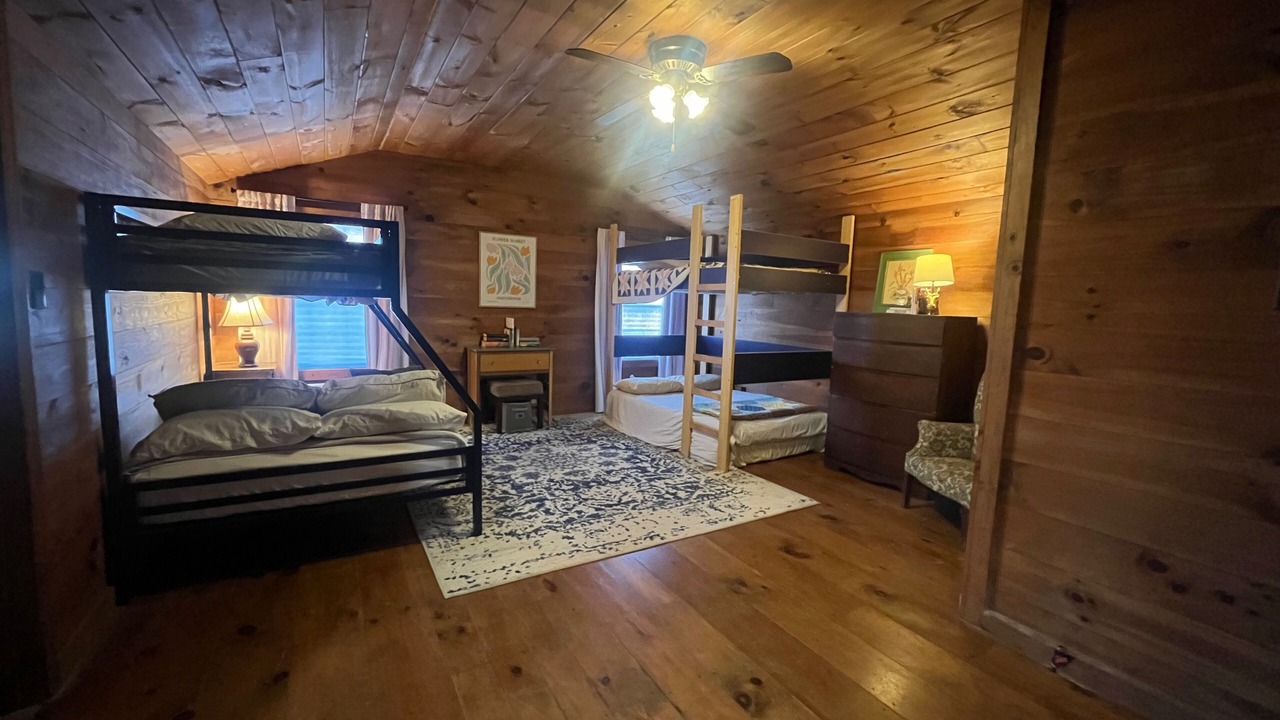 Photo of Bedroom in Chatsworth