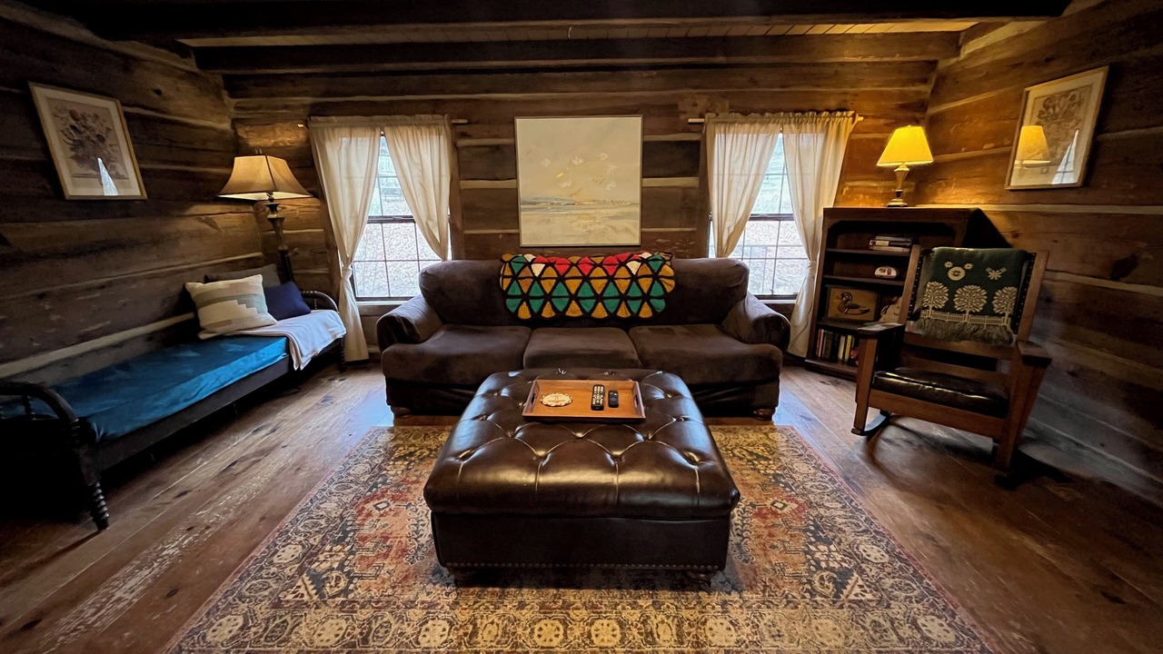 Photo of Livingroom in Chatsworth