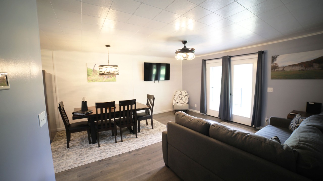 Photo of Livingroom in Brockport