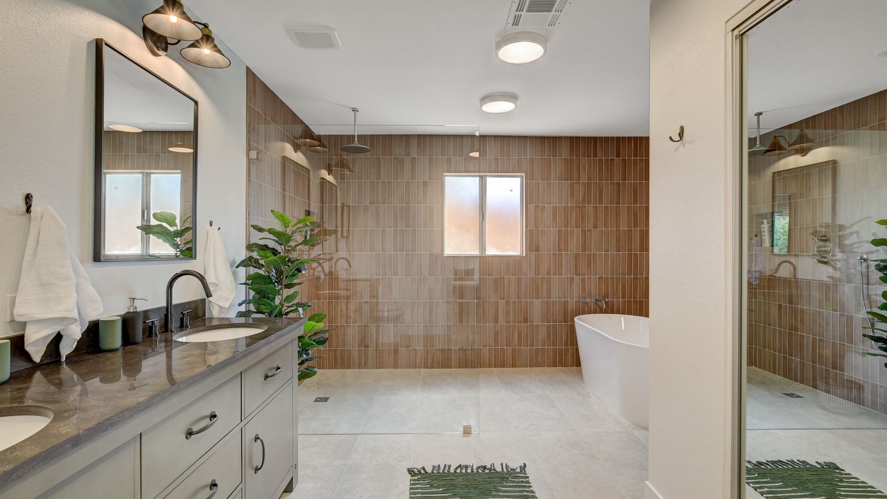 Photo of Bathroom in Paradise