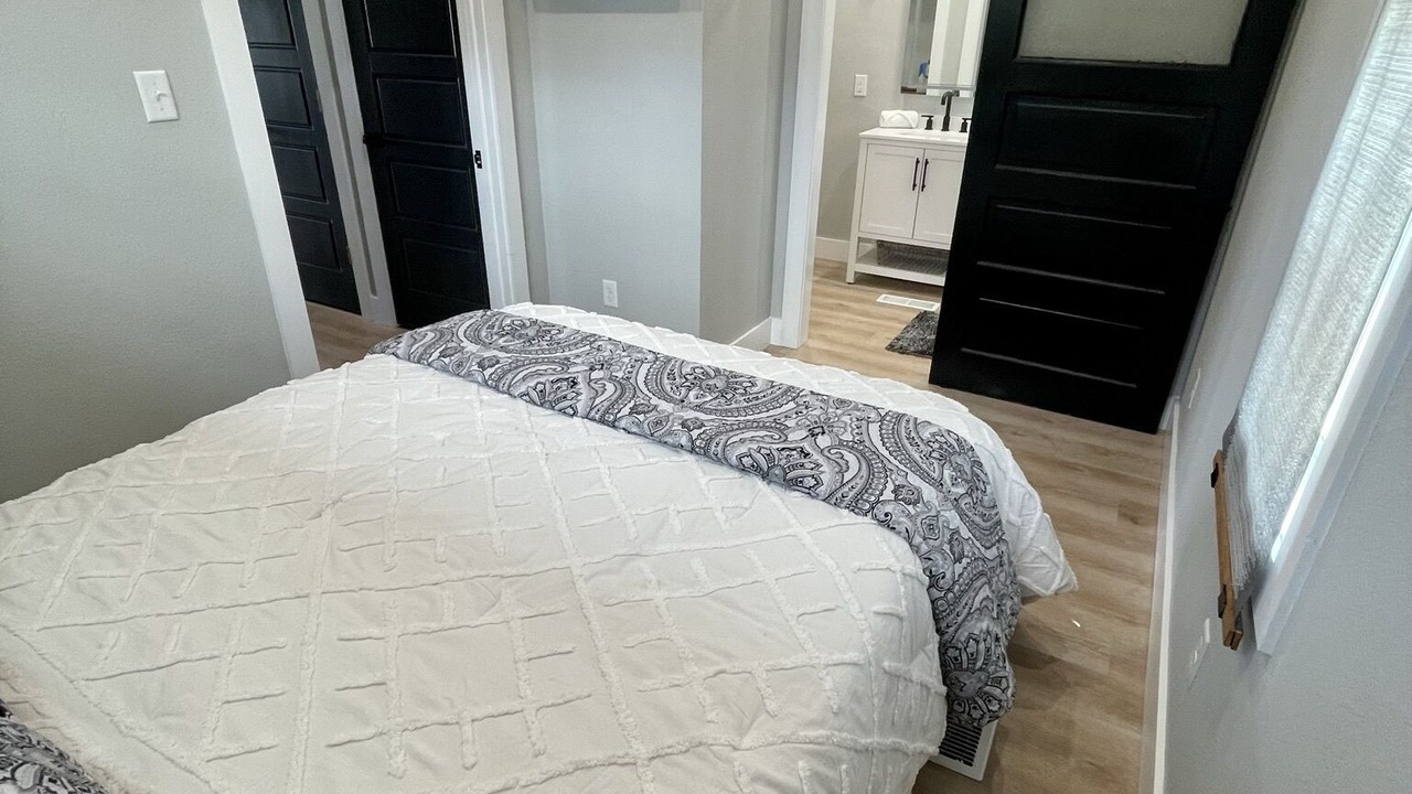Photo of Bedroom in Cookson