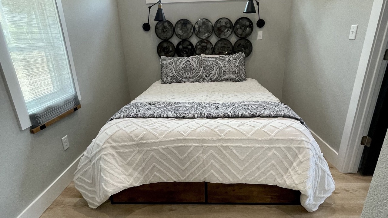 Photo of Bedroom in Cookson