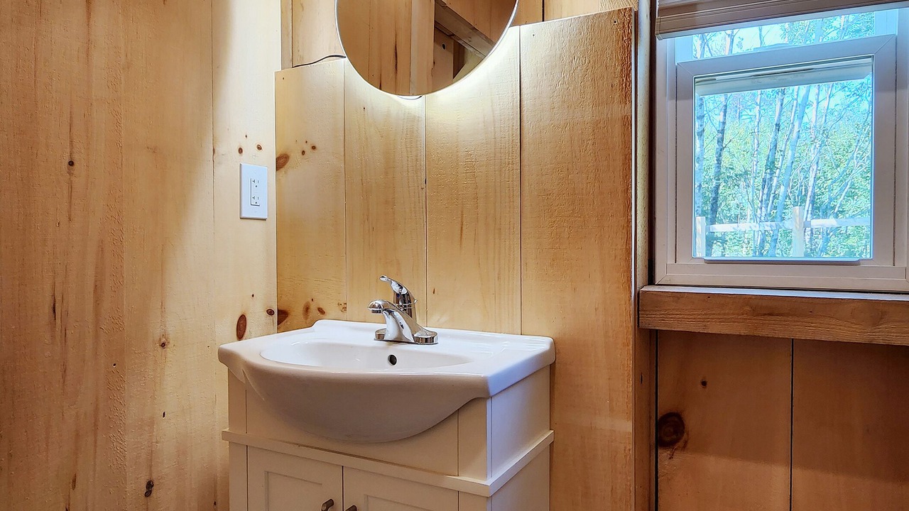 Photo of Bathroom in Lamoine