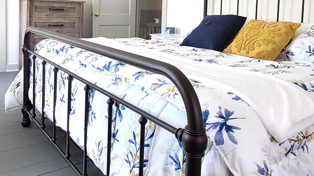 Photo of Bedroom in Gardiner