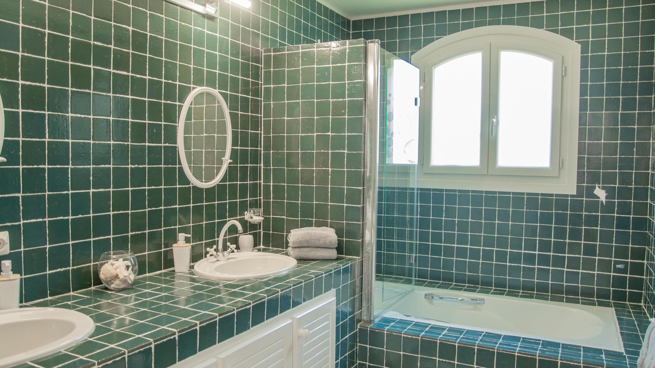 Photo of Bathroom in Bagnols-en-Foret