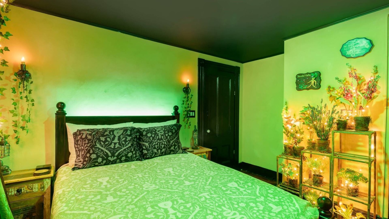 Photo of Bedroom in Salem