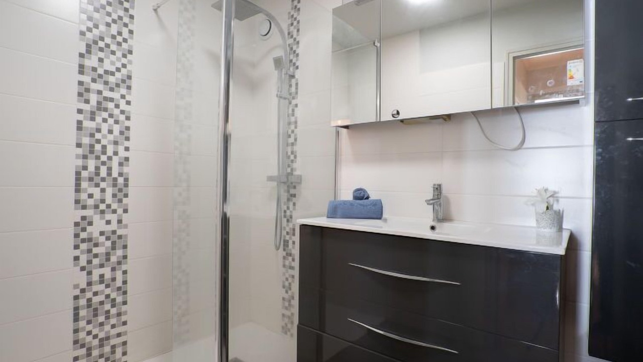 Photo of Bathroom in Binic