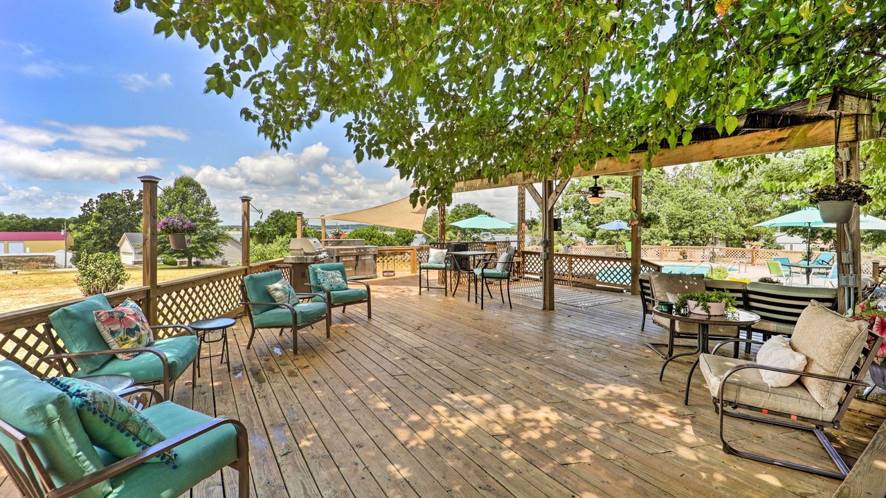 Photo of Outdoor in Grove