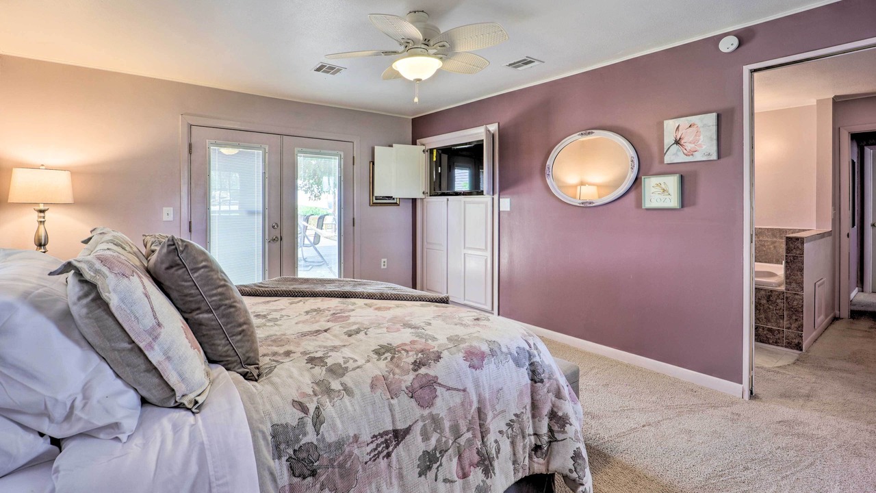 Photo of Bedroom in Grove
