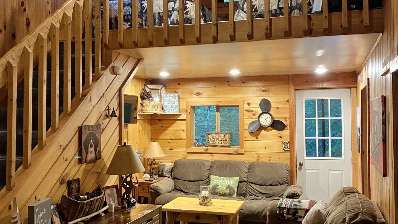 Photo of Livingroom in Town of Webb
