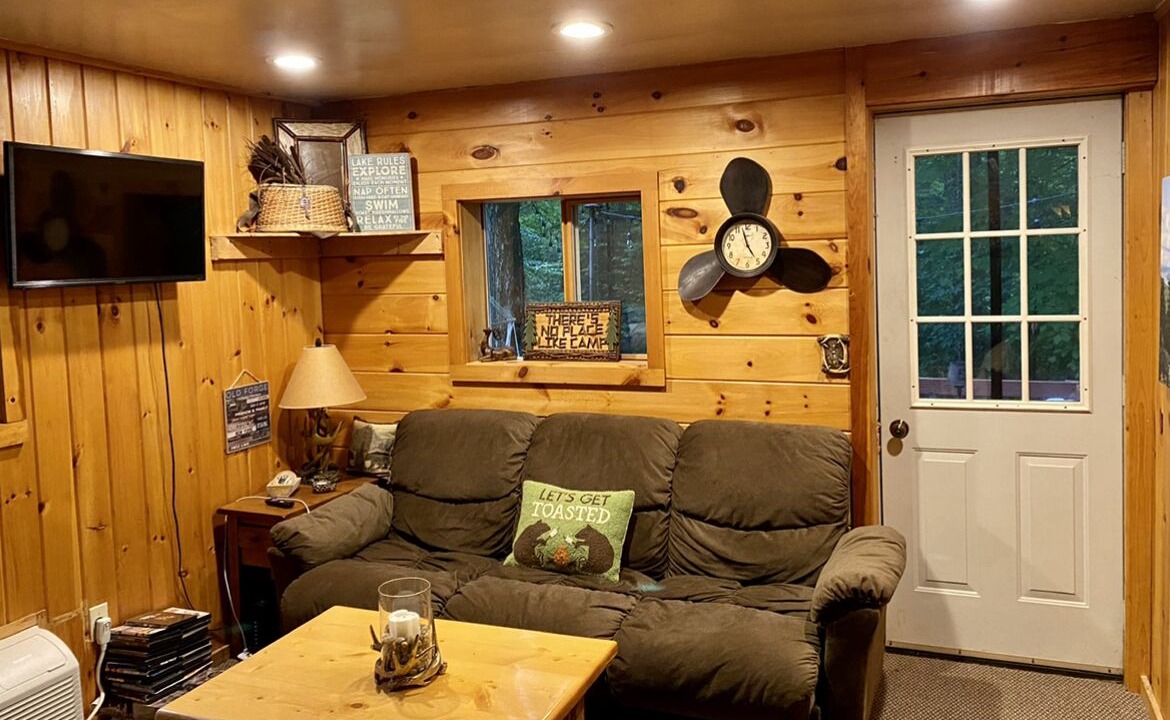 Photo of Livingroom in Town of Webb