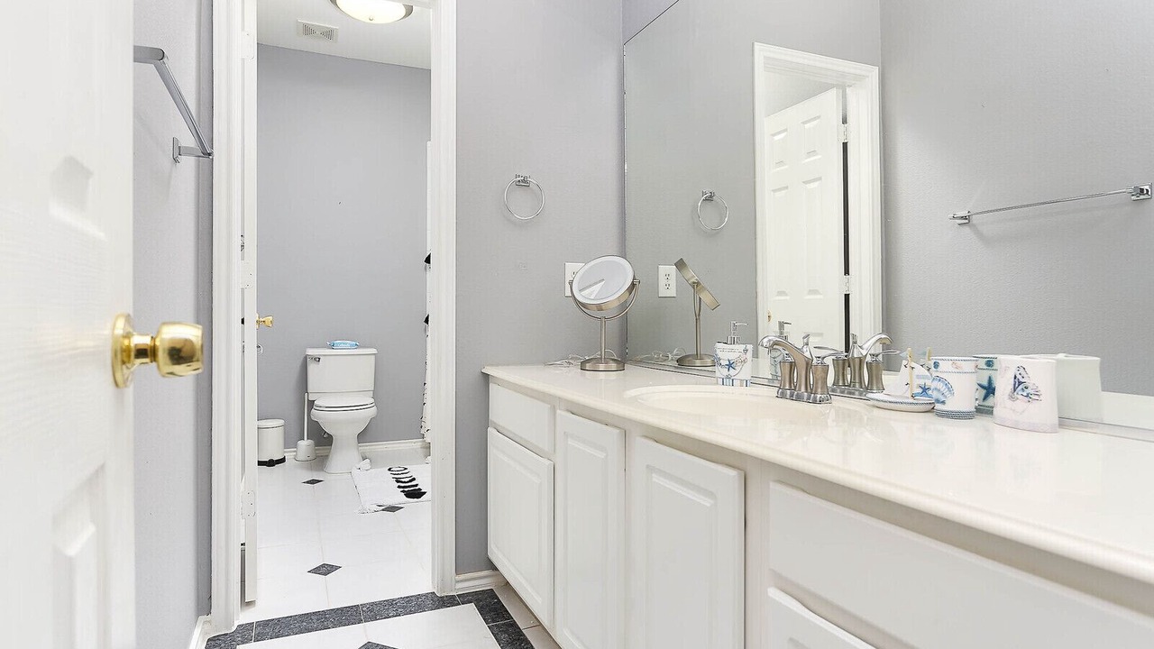 Photo of Bathroom in Woodridge