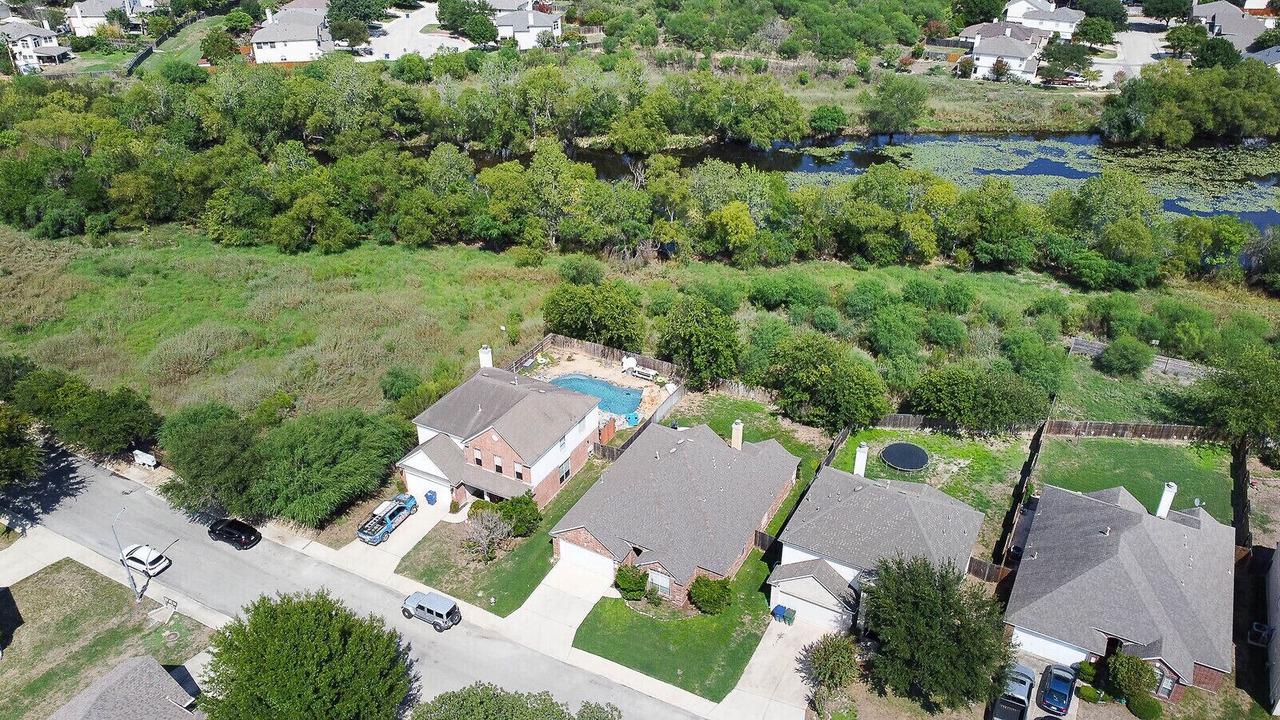 Photo of Outdoor in Woodridge