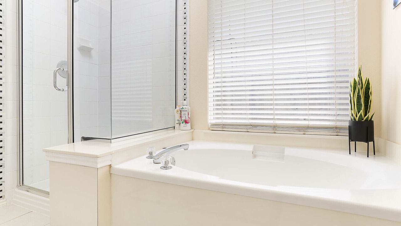 Photo of Bathroom in Woodridge