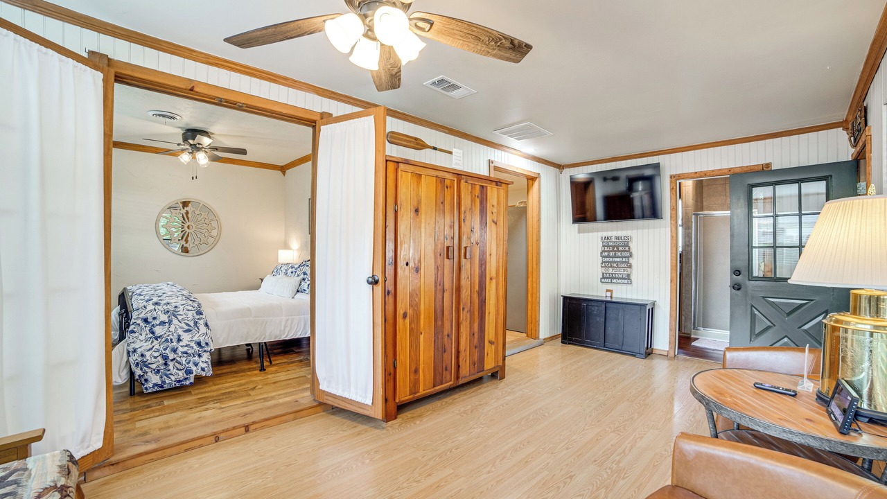 Photo of Bedroom in Gun Barrel City