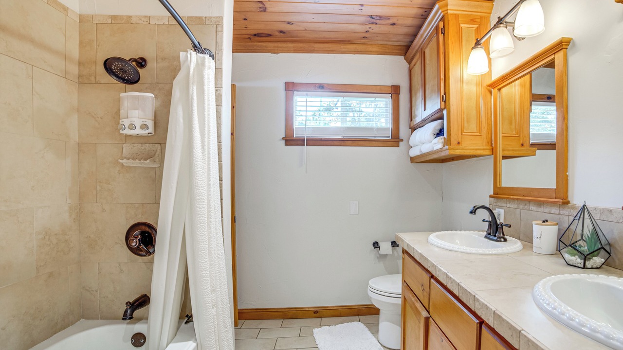 Photo of Bathroom in Gun Barrel City
