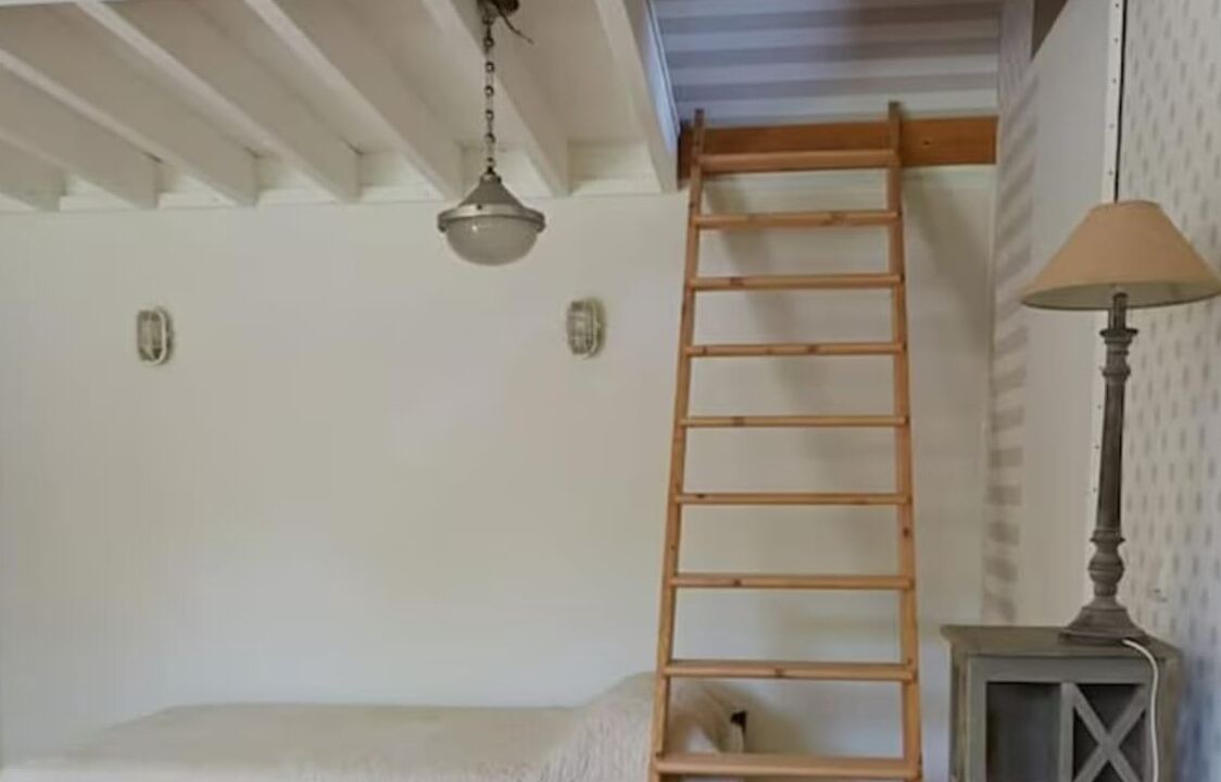 Photo of Bedroom in Cuverville-sur-Yeres