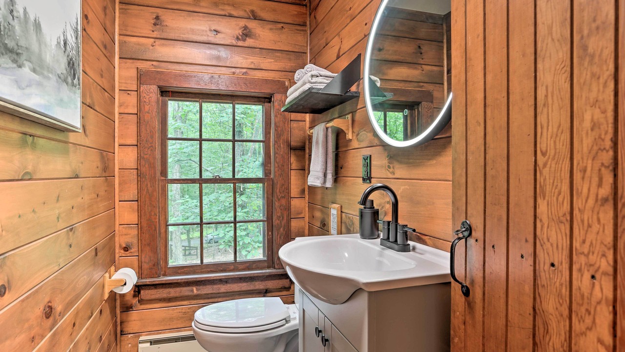 Photo of Bathroom in Lackawaxen