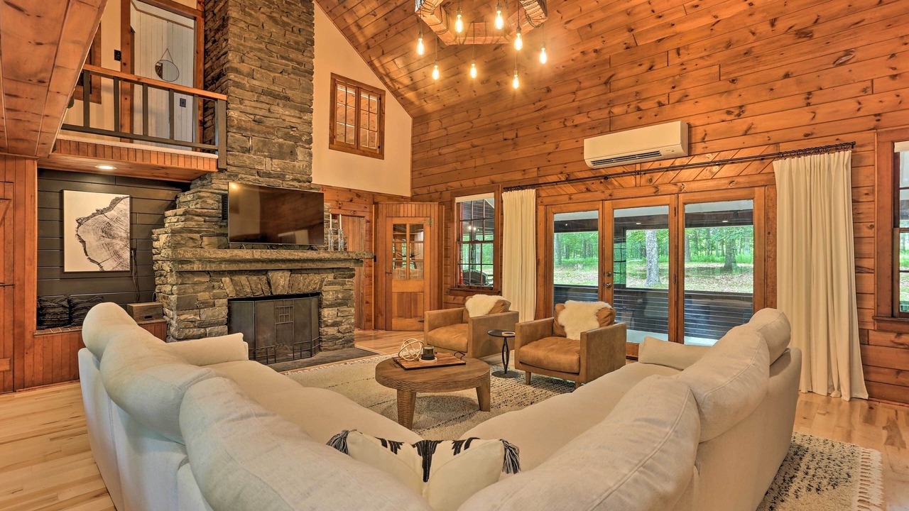 Photo of Livingroom in Lackawaxen