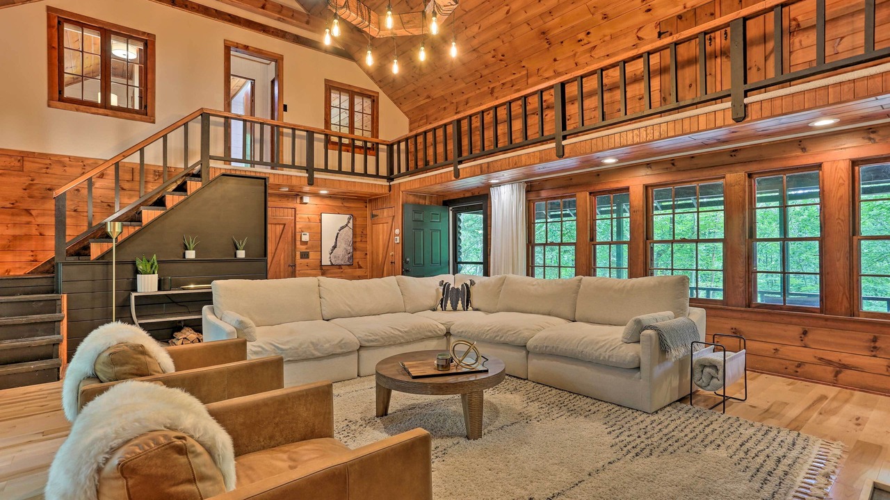 Photo of Livingroom in Lackawaxen