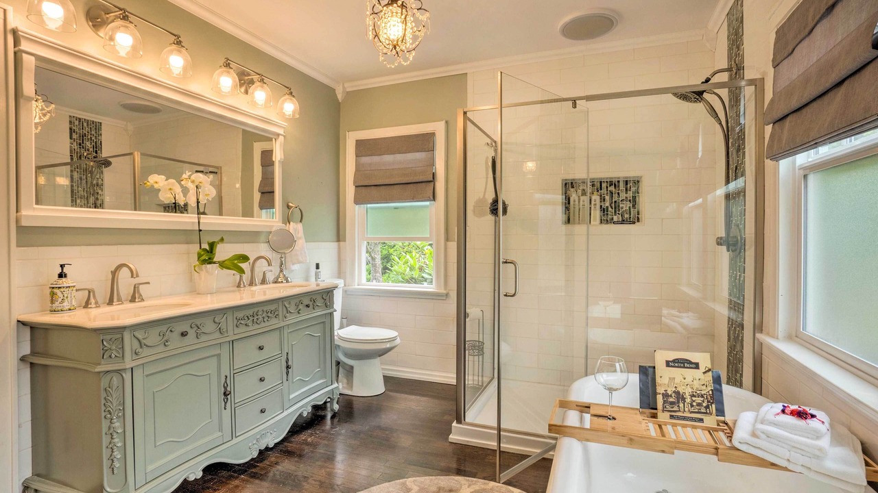 Photo of Bathroom in North Bend