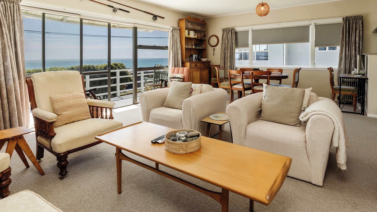 Photo of Livingroom in Oakura