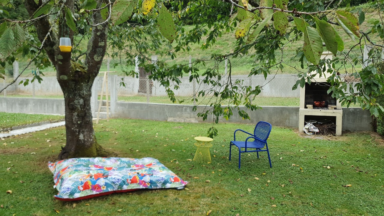 Photo of Outdoor in Sarrancolin