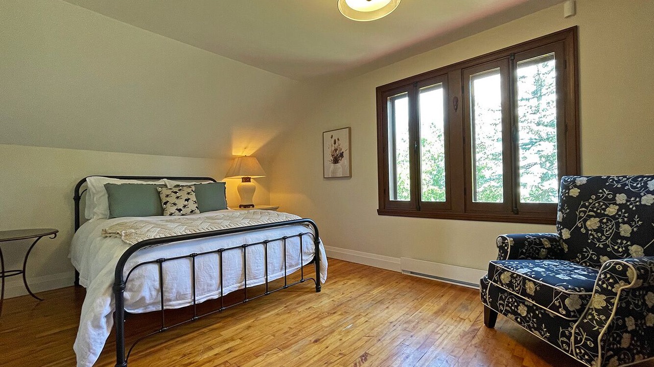 Photo of Bedroom in Saint Basile le Grand