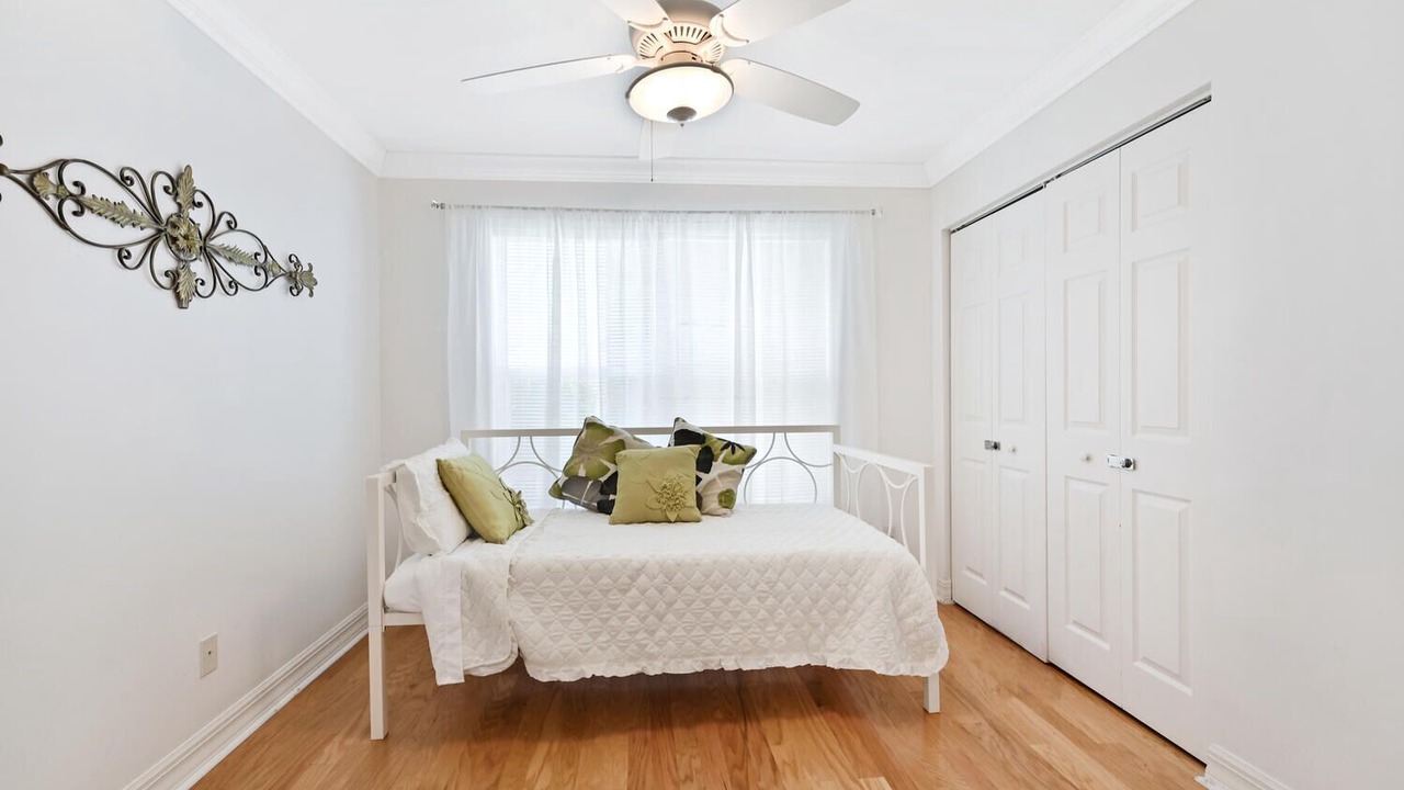 Photo of Bedroom in Saturnia Lakes